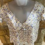 Flirty Wild Fable Yellow Lavender Floral Crop Top Women Medium Flutter Sleeves Photo 1