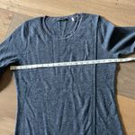 Elie Tahari 100% Merino Wool Long Sleeve Sweater Size Large Photo 2