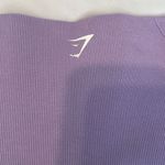 Gymshark  szS lavender high waisted leggings w/cutouts & derrière stitching EUC Photo 3