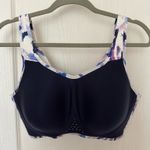 KNIX Woman’s Catalyst Sport Bra Photo 6