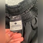 Nike dri-fit shorts mizzou large Photo 4