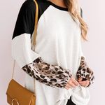 WAFFLE KNIT LEOPARD WHITE BLACK BLOUSE TWIST KNOT Size undefined Photo 1