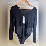 MINKPINK NWT  Black Ribbed V Neck Leila Body Suit  size large Photo 1