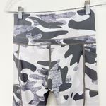 Zyia  Grey Camo Pocket Light n Tight High Rise Crop Size Medium Photo 7