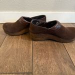 Dansko Clogs Pavan Women's 38 7.5 Suede & Tooled Brown Leather Trim Comfortable Photo 1