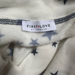First Love women’s white star sweater Photo 2