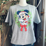 Disney  Mickey Mouse Christmas Wreath T-Shirt Gray Holiday Graphic Tee L Photo 0