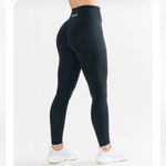 Alphalete Pulse Kinetic Leggings Photo 1