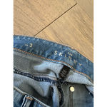 White House | Black Market Women's Blue Distressed Light Wash Skinny Jeans Size 2 Photo 3