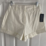 Danielle Bernstein  Women's 2 Ivory Shorts NEW Summer Vacation Photo 0