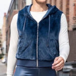Calia by Carrie Underwood Dark Denim Blue Full Zip Faux Fur Cropped Vest Sz L Size L Photo 0