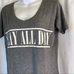 Kohls Kohl’s Slay All Day V-Neck Graphic T Gray & White size XL Photo 5