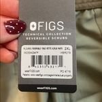 FIGS Reversible Scrub Top and Bottoms Desert Sage/Bone 2XL NEW Photo 6