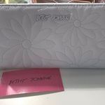 Betsey Johnson  Daisy Print Zip-Around Wallet | Blue | Coquette | Retro Feminine Photo 0