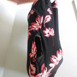 14th & Union  Black Floral T - Size M Photo 2