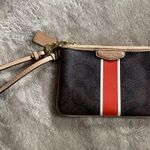 Coach Wristlet Photo 0