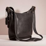 Coach ✨ Vintage Small Black Slim Duffle Sac✨ Photo 10