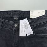 American Eagle NWT Size 10/30W Onyx Denim Distressed High Rise Strigid Mom Jeans Photo 4