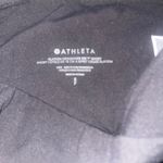 Athleta  Rib 7" Elation Shorts Photo 4