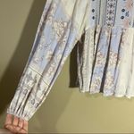 Taylor & Sage ✨  Women’s Floral Embroidered Boho Top Cream Purple XS Photo 3