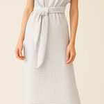 Amour Vert Armour Vert Darcy Scallop Knit
Midi Dress, New with Tags, Size Medium Photo 0