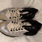 Nike  Basketball Shoes Photo 3