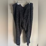 NWT Women’s Livi Active Joggers Animal Print Leopard Sweatpants Plus size 22/24 Gray Photo 1