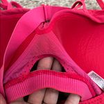 Victoria's Secret Victoria Sport Hot Pink Strappy Mesh Padded Sports Bra - Size 34C Photo 9