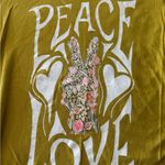 Amuse Society Society Amuse size M Yellow Graphic Tee - Peace Love Design Photo 1