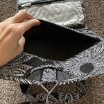 Vera Bradley New With Tags  Blanco Banquet Hanging Travel Organizer Cosmetic Bag Photo 2