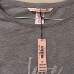 Victoria's Secret Victoria’s Secret “Love” grey T-shirt New Photo 3