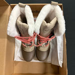 The North Face New Shellista IV Waterproof Winter Boots 5.5 Flax Walnut Photo 1