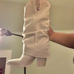 Off white leather boots Size 7 Photo 1