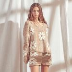 Storia Daisy Flower Cropped Sweater & Sweater Shorts 2 Piece Set - Brown Photo 7