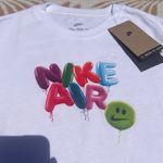 Nike NWT T-SHIRT Photo 1