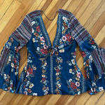 Farm Rio  RARE Boho Floral Bell Sleeved Blouse Size M Photo 0