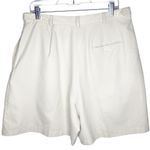 Liz Claiborne  Lightweight Golf Tan Shorts Size 16 Photo 3