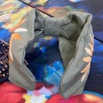 Green Bow Headband with Sunflower Embroidery Photo 3