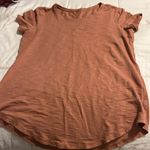 Lululemon T shirt Photo 0