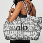 Alo Yoga  Shopper Gray Tie Dye Cotton Canvas Tote Bag logo  oversized Photo 0
