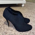 Apt. 9 Heels Photo 0