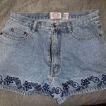 Carolina Blues Vintage embroidered jean Shorts Photo 0