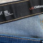 Liz Claiborne Sara Flexi Mid Rise Plus Capris Photo 11