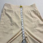 Elegant Cream Wide Photo 3