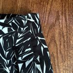 TALBOTS Cropped Dress Pants Sz 8 Black & White Leaves Side Zip Photo 6