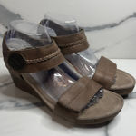 Aetrex  Wmns Taupe Leather Ariel Wedge Sandals Sz 40 Sz 9-9.5 Comfort Minimalist Photo 0