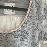 Akemi + Kin  Anthropologie soft blue grey floral top braided trim sz m Photo 5