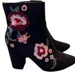 EXPRESS  Floral Botanical Embroidered Heeled black faux suede Booties, size 8 Photo 3