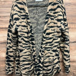 Molly green  medium/large cardigan Photo 0