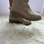 Dolce Vita Rango woman’s size‎ 7.5 Taupe Being Suede Lug Sole Chelsea Boots Brown Size undefined Photo 4